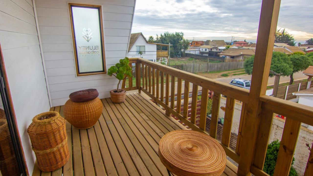 Eluney Pichilemu Luaran gambar
