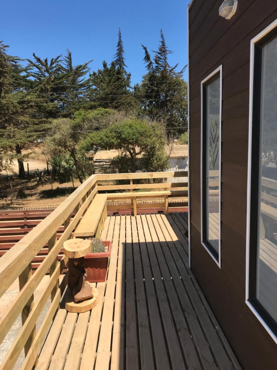 Eluney Pichilemu Luaran gambar